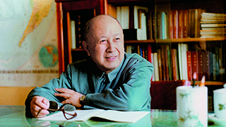 錢學(xué)森：外國人能搞的，中國人為什么不能搞？