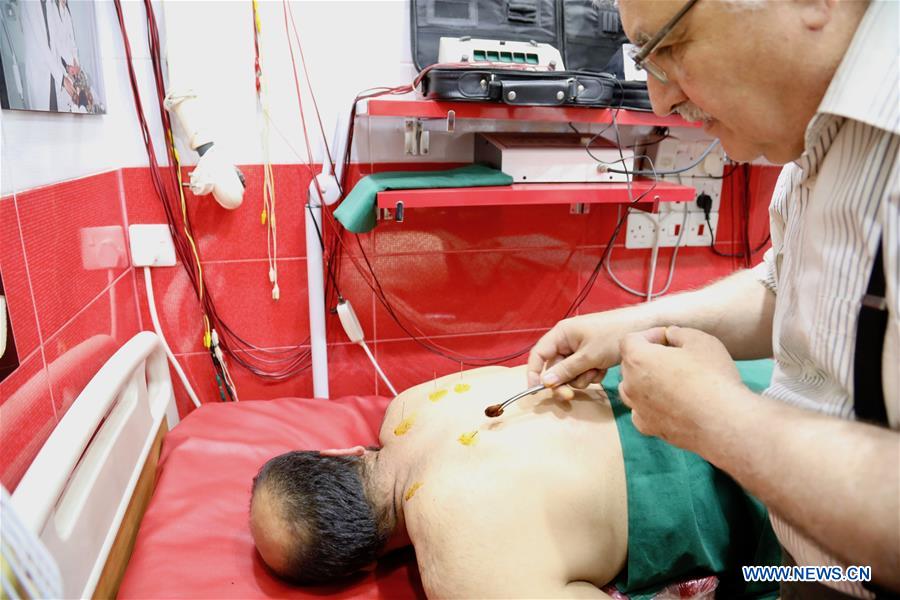 IRAQ-BAGHDAD-CHINESE MEDICINE