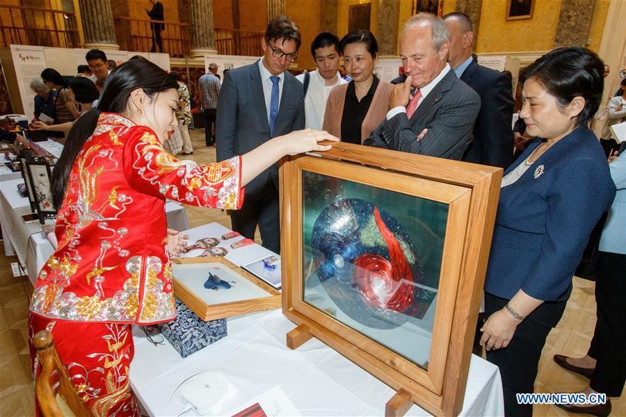 HUNGARY-BUDAPEST-CHINA-HUBEI-CULTURAL HERITAGE-EXHIBITION