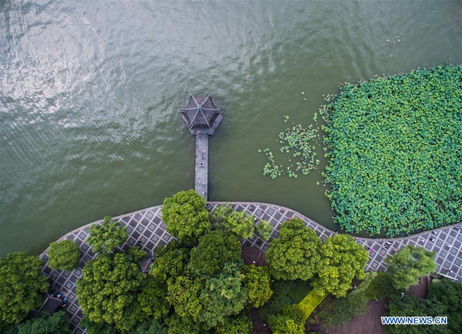 CHINA-ZHEJIANG-HANGZHOU-NATURE-WEST LAKE (CN)