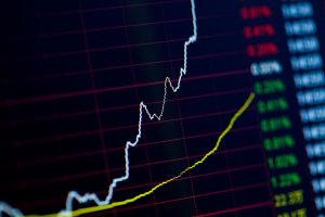 半年報業(yè)績有驚喜 &ldquo;L&rdquo;型走勢上翹