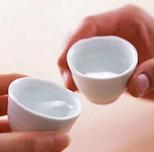 白酒勾兌風(fēng)波謎題待解：誤讀還是造假？