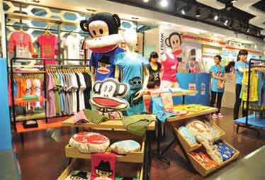 江蘇無(wú)錫家樂(lè)福銷(xiāo)售山寨"大嘴猴"引不滿