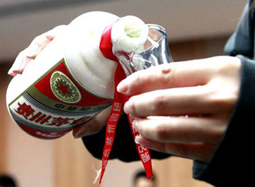 茅臺跌?；蚺c反腐風(fēng)暴有關(guān)