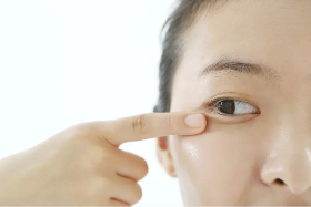 健康用眼 請(qǐng)保護(hù)好我們的眼睛！