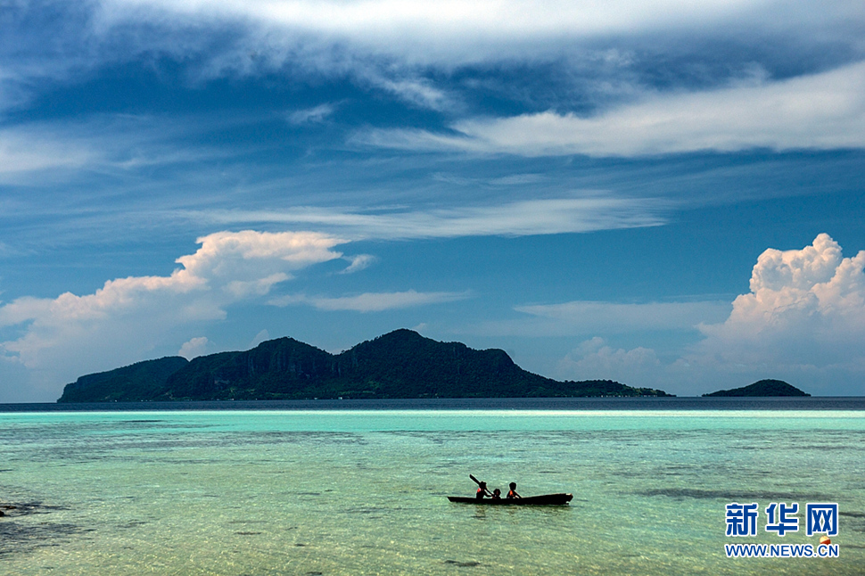 《那藍(lán)天，那碧海，那伊甸園般的神秘之地》