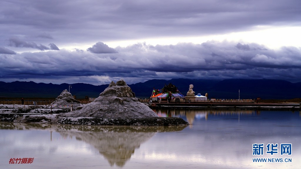 烏云籠罩天空之境—茶卡鹽湖游記