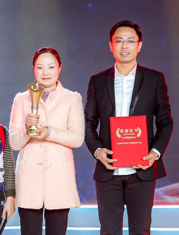 &ldquo;支教夫妻&rdquo; 湯恒躍、吳玲