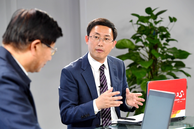 繼往不平凡，珍惜五年奮進所取得的成就、經(jīng)驗