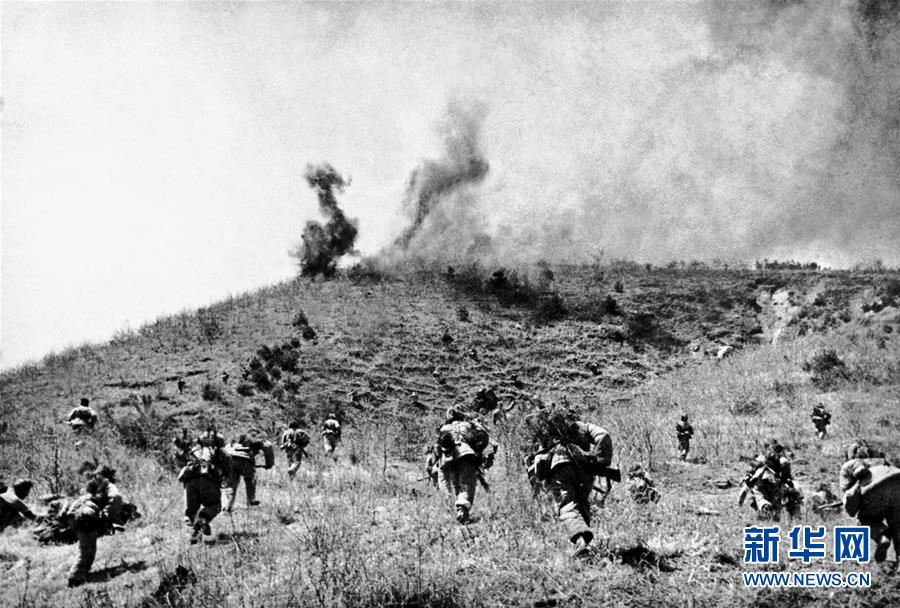 （圖文互動(dòng)）（1）為了&ldquo;中國(guó)號(hào)&rdquo;巨輪揚(yáng)帆遠(yuǎn)航&mdash;&mdash;中國(guó)共產(chǎn)黨領(lǐng)導(dǎo)下的人民軍隊(duì)忠于祖國(guó)、服務(wù)人民啟示錄