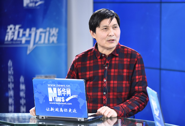 《凈潔乾坤》整個畫面以雪景為背景，表現(xiàn)的是東北大興安嶺那一帶的民族風情。這個畫的境界是指洗刷污濁，洗刷人間那些烏煙瘴氣的丑惡東西，意義深刻。