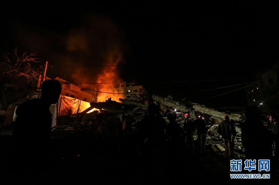 (國(guó)際)(5)以色列軍方大規(guī)模轟炸加沙地帶軍事目標(biāo)