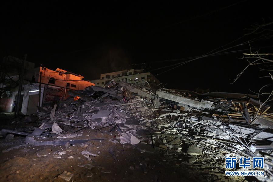 (國(guó)際)(6)以色列軍方大規(guī)模轟炸加沙地帶軍事目標(biāo)