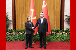 李希同老撾人革黨中央政治局委員、中央紀(jì)委書記、國家監(jiān)察總署署長坎潘舉行會談