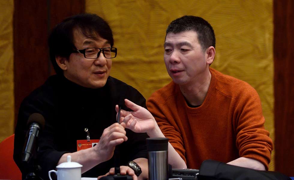 成龍&ldquo;喊冤&rdquo; 馮小剛作證