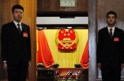 &ldquo;守衛(wèi)兩會&rdquo;的安保人員