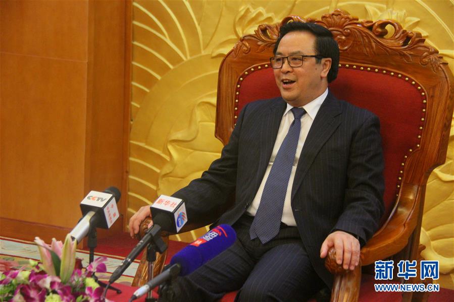 （XHDW&middot;圖文互動(dòng)）專訪：愿中國(guó)人民在中共領(lǐng)導(dǎo)下取得更多成就&mdash;&mdash;訪越共中央委員、中央對(duì)外部部長(zhǎng)黃平君