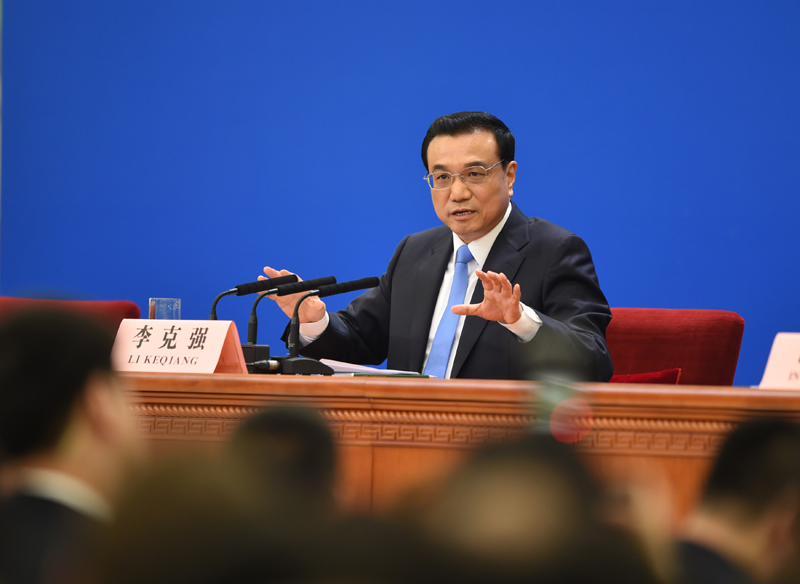 3月15日，國務(wù)院總理李克強(qiáng)在北京人民大會(huì)堂與中外記者見面，并回答記者提問。新華社記者 謝環(huán)馳 攝