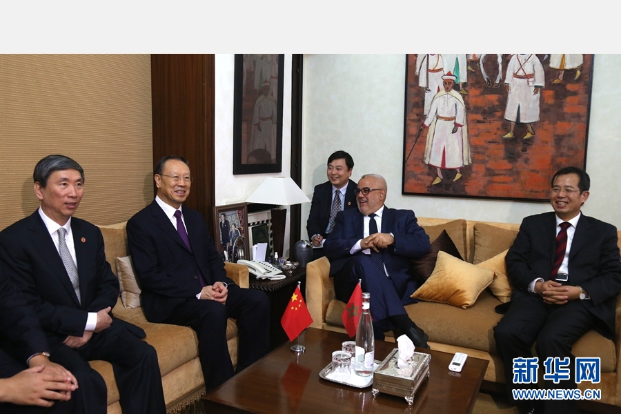 9月19日，在摩洛哥首都拉巴特，中共中央書記處書記、全國政協(xié)副主席杜青林（左二）會見摩洛哥政府首腦本&middot;基蘭（右二）。應(yīng)摩洛哥參議院邀請，中共中央書記處書記、全國政協(xié)副主席杜青林于18日至20日率中共代表團訪摩，分別會見政府首腦本&middot;基蘭、參議長本希馬、真實性與現(xiàn)代黨總書記奧馬里等。新華社記者劉鍇攝