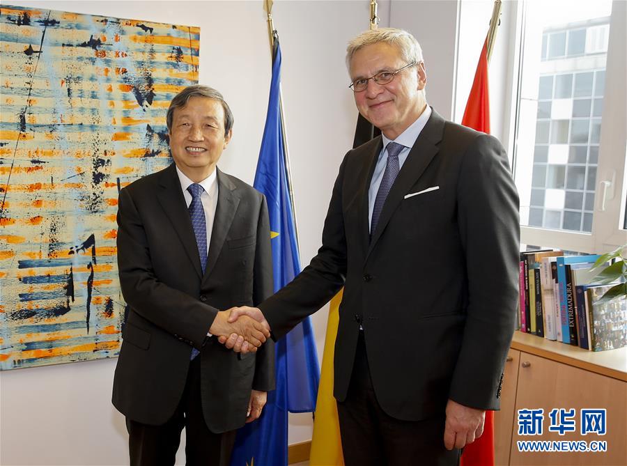 (XHDW)馬凱會(huì)見比利時(shí)副首相兼經(jīng)濟(jì)和就業(yè)大臣佩特斯