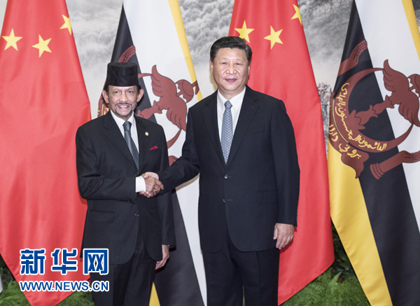 9月13日，國(guó)家主席習(xí)近平在北京人民大會(huì)堂同文萊蘇丹哈桑納爾舉行會(huì)談。 新華社記者 李濤 攝