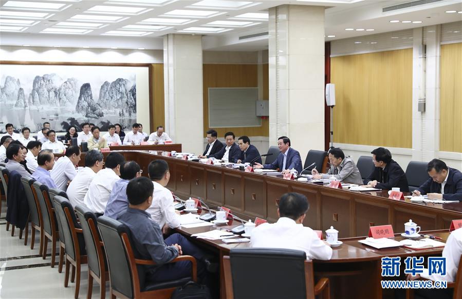 9月21日，中宣部在北京召開中央媒體駐外機(jī)構(gòu)外宣工作座談會(huì)。中共中央政治局委員、中央書記處書記、中宣部部長劉奇葆出席座談會(huì)并講話。新華社記者 謝環(huán)馳 攝 