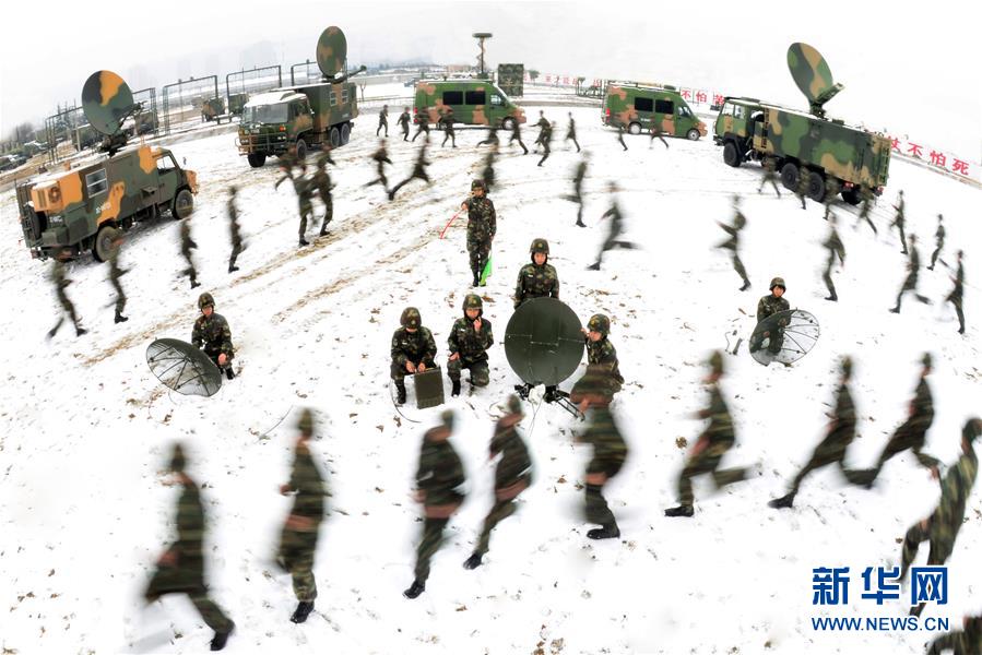 （新華全媒頭條&middot;圖文互動(dòng)）（9）備戰(zhàn)踏上新起點(diǎn)，練兵展現(xiàn)新氣象&mdash;&mdash;2018中國(guó)軍隊(duì)新年開(kāi)訓(xùn)全景大掃描