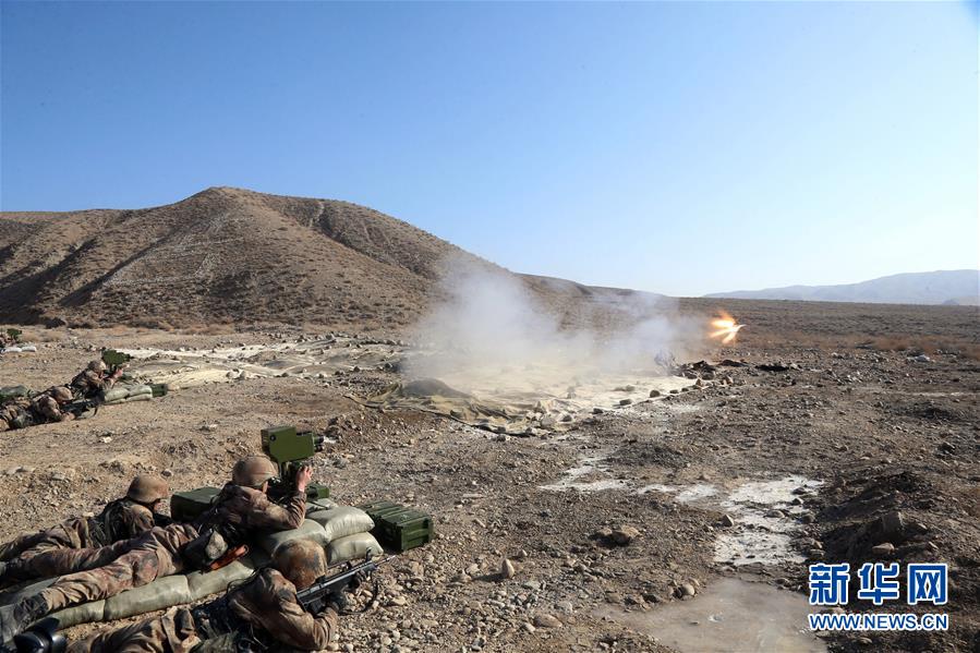 （新華全媒頭條&middot;圖文互動(dòng)）（2）備戰(zhàn)踏上新起點(diǎn)，練兵展現(xiàn)新氣象&mdash;&mdash;2018中國軍隊(duì)新年開訓(xùn)全景大掃描