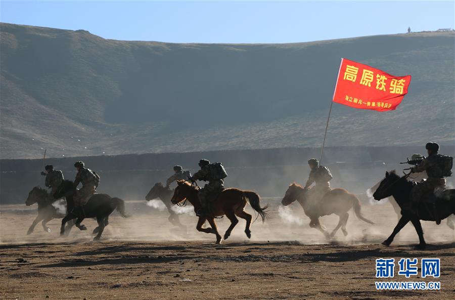 （新華全媒頭條&middot;圖文互動）（14）備戰(zhàn)踏上新起點(diǎn)，練兵展現(xiàn)新氣象&mdash;&mdash;2018中國軍隊新年開訓(xùn)全景大掃描