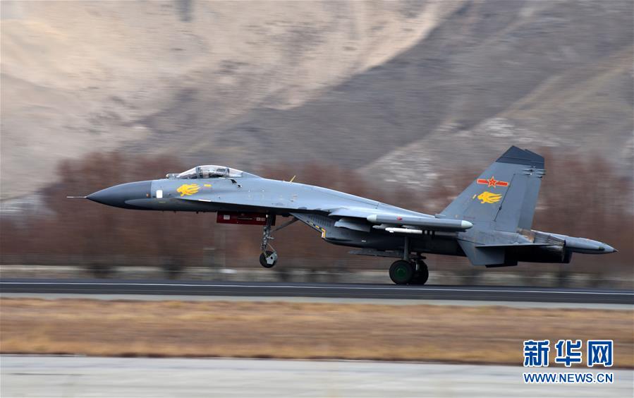 （新華全媒頭條&middot;圖文互動）（15）備戰(zhàn)踏上新起點(diǎn)，練兵展現(xiàn)新氣象&mdash;&mdash;2018中國軍隊新年開訓(xùn)全景大掃描