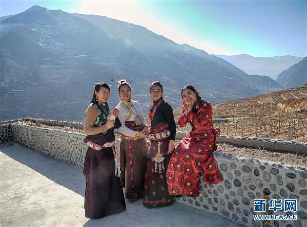 （圖文互動(dòng)）（3）那些因農(nóng)村路改變的青春&mdash;&mdash;三位80后青年的鄉(xiāng)村奮斗路