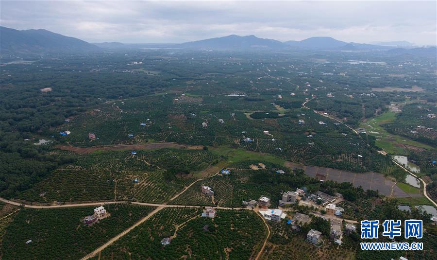 （新華全媒頭條&middot;潮起海之南&middot;圖文互動(dòng)）（3）在偉大復(fù)興新征程上揚(yáng)帆遠(yuǎn)航&mdash;&mdash;從海南建省辦特區(qū)看中國改革開放40年