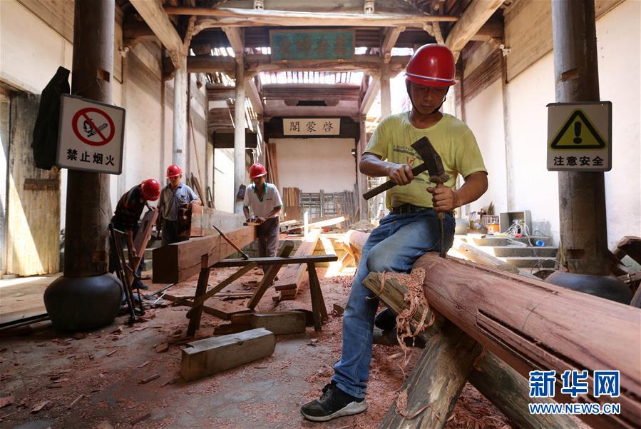 （新華全媒頭條&middot;搶救古民居&middot;圖文互動）（7）當(dāng)古民居遇上城鎮(zhèn)化，如何留住鄉(xiāng)愁？