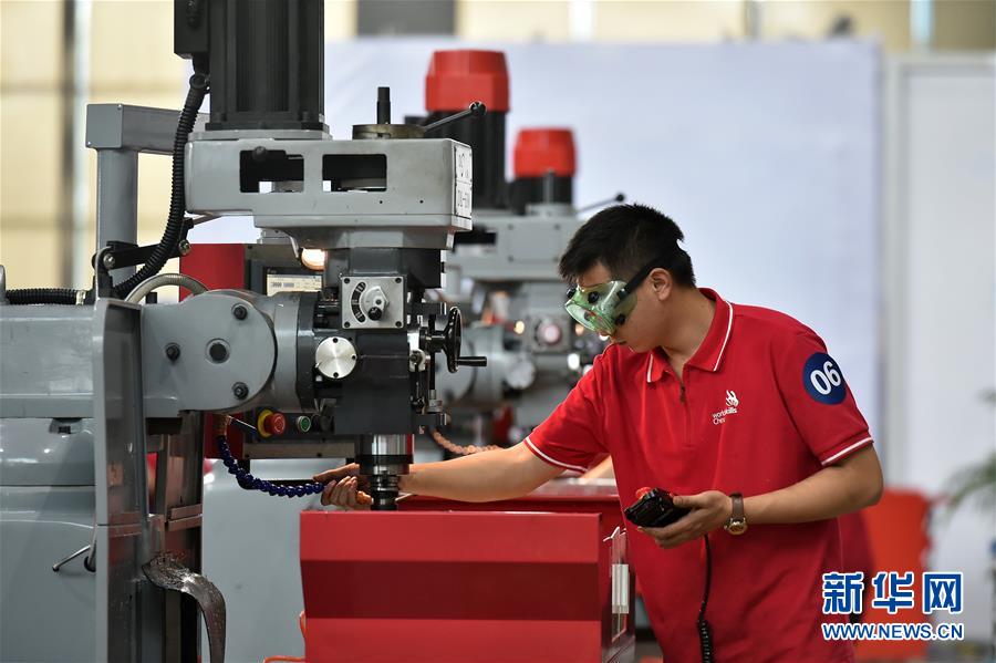 （新華全媒頭條&middot;圖文互動(dòng)）（4）上下合力，聚力破障，開辟&ldquo;大國(guó)工匠&rdquo;建設(shè)新格局