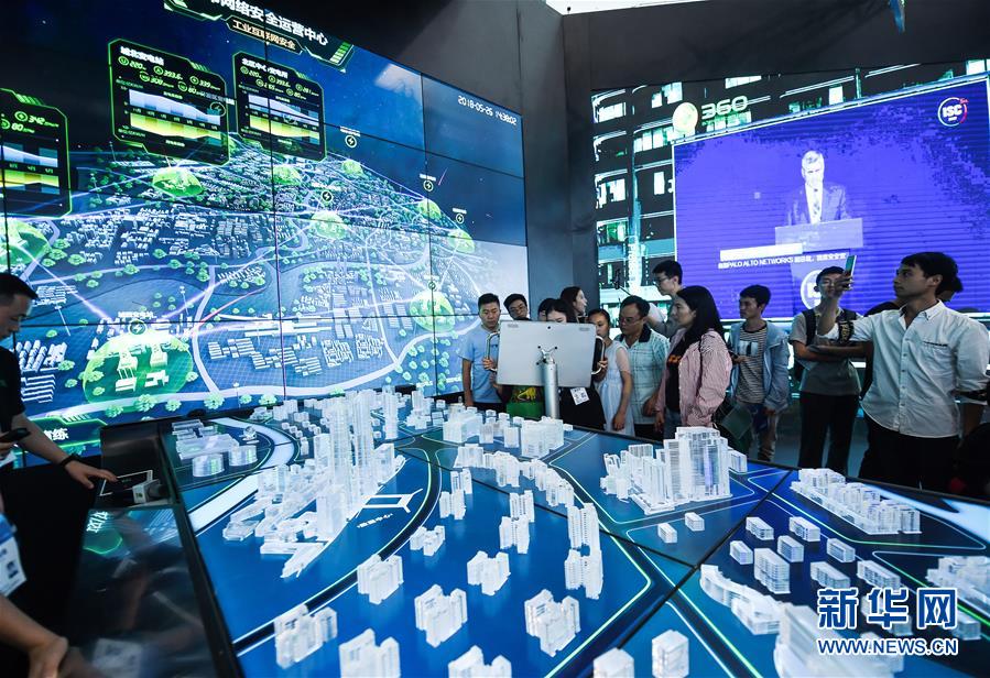 (大江奔流——來自長江經(jīng)濟帶的報道·新華全媒頭條·圖文互動)(9)擘畫新時代中國發(fā)展新坐標——深入推動長江經(jīng)濟帶發(fā)展述評