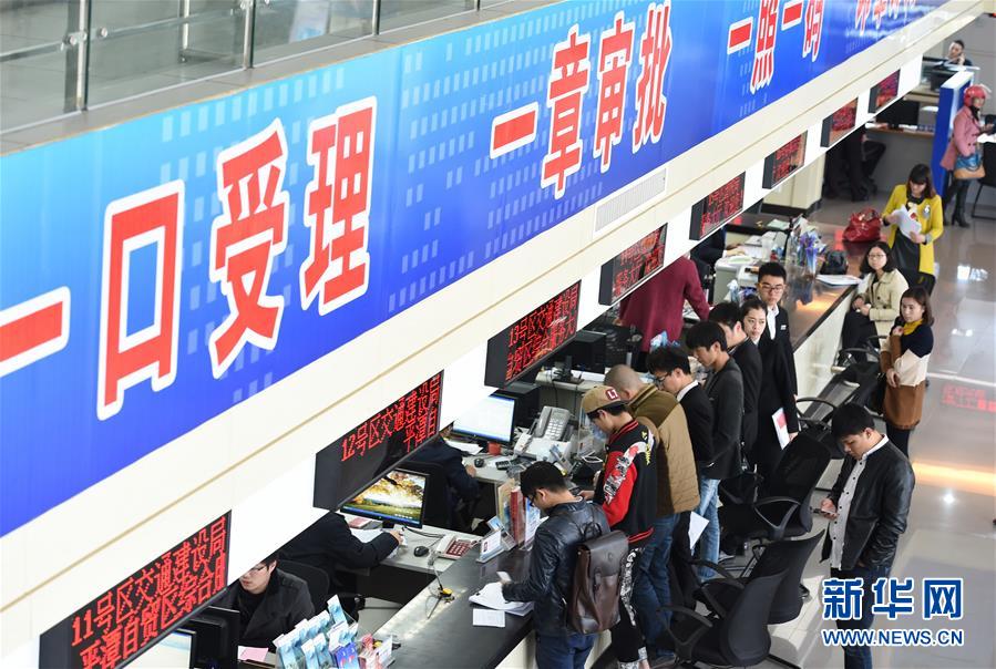 (新華全媒頭條·圖文互動)(2)開啟全面依法治國新時代——黨的十八大以來全面依法治國新成就述評