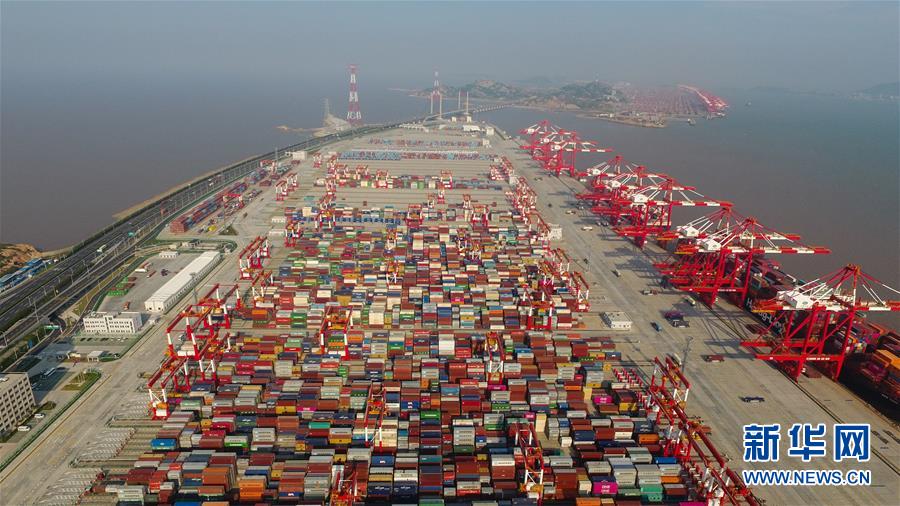 （新華全媒頭條&middot;壯闊東方潮 奮進(jìn)新時(shí)代&mdash;&mdash;慶祝改革開(kāi)放40年&middot;圖文互動(dòng)）（3）從改革開(kāi)放窗口到攻堅(jiān)破冰試驗(yàn)田&mdash;&mdash;從浦東開(kāi)發(fā)開(kāi)放看中國(guó)改革開(kāi)放40年