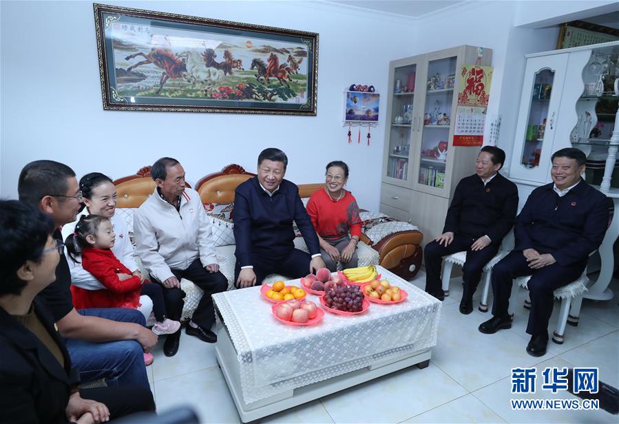 (時(shí)政)(17)習(xí)近平在東北三省考察并主持召開深入推進(jìn)東北振興座談會(huì)