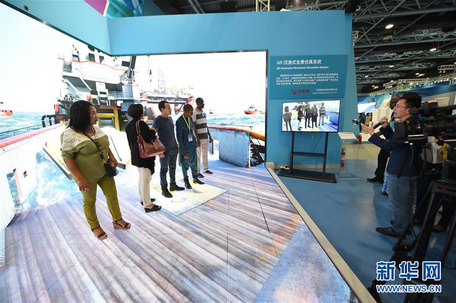 （新華全媒頭條&middot;圖文互動）（8）奔跑吧，中關(guān)村！&mdash;&mdash;寫在習(xí)近平總書記率領(lǐng)中央政治局到中關(guān)村集體學(xué)習(xí)5周年之際