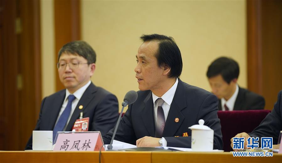 （圖文互動(dòng)）（3）凝聚奮斗偉力 記取時(shí)代足音&mdash;&mdash;工會(huì)十七大代表分組討論黨中央致詞 