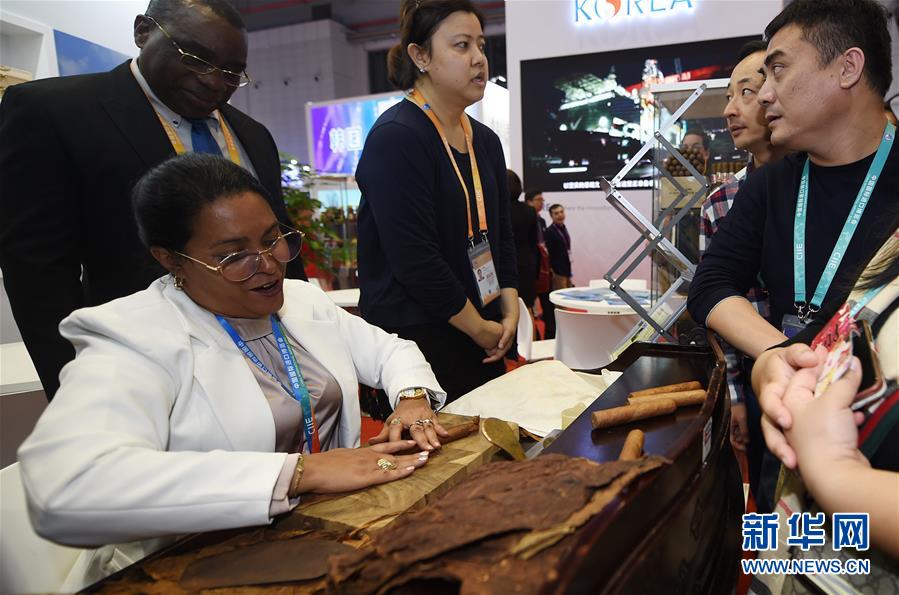 (新華全媒頭條·圖文互動(dòng))(8)共享中國機(jī)遇 共創(chuàng)美好未來——聆聽首屆中國國際進(jìn)口博覽會上的開放發(fā)展奏鳴曲