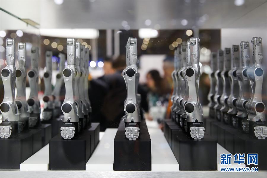 （新華全媒頭條&middot;聚焦進(jìn)口博覽會(huì)&middot;圖文互動(dòng)）（3）匯聚世界經(jīng)濟(jì)前行的浩蕩潮流&mdash;&mdash;從首屆中國(guó)國(guó)際進(jìn)口博覽會(huì)看全球合作發(fā)展新趨勢(shì)