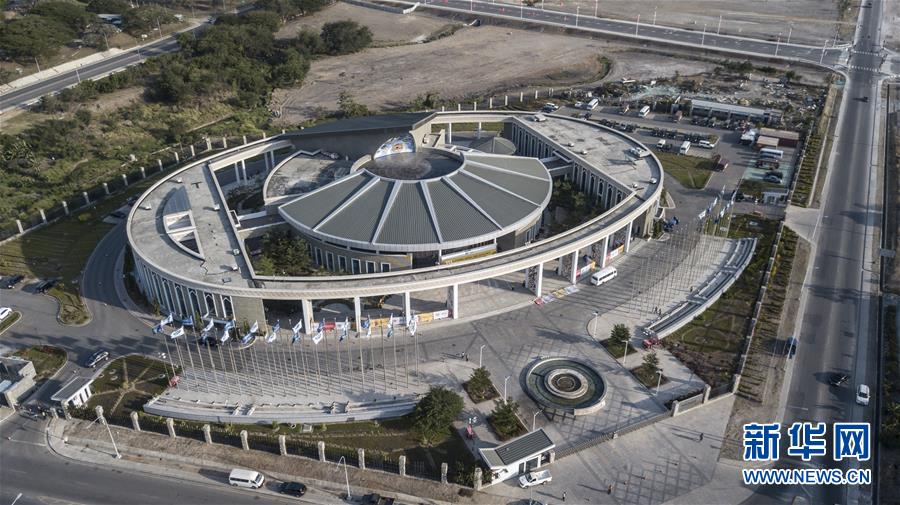 （新華全媒頭條&middot;圖文互動）（3）特稿：深化周邊友好　共促亞太繁榮&mdash;&mdash;寫在習近平主席出席亞太經合組織第二十六次領導人非正式會議，對巴布亞新幾內亞、文萊和菲律賓進行國事訪問并在巴新同建交太平洋島國領導人會晤之際