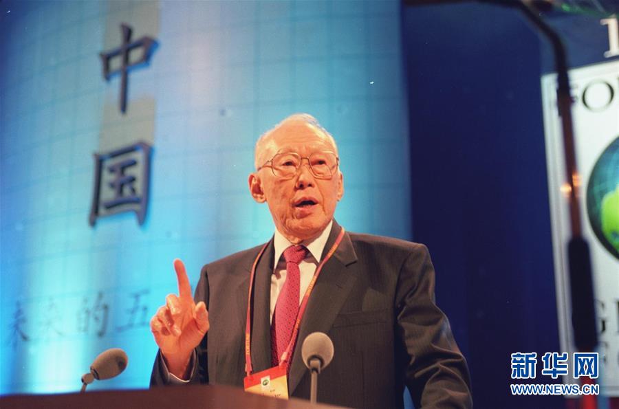 （圖文互動）（6）為發(fā)展和進(jìn)步，與中國攜手同行&mdash;&mdash;中國改革友誼獎?wù)芦@得者群像 