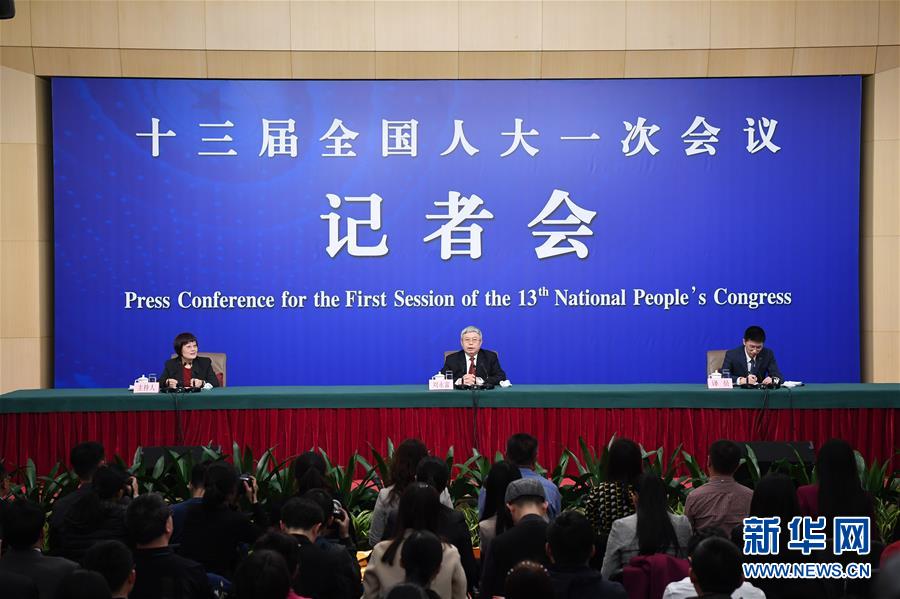 （兩會）（1）國務(wù)院扶貧辦主任劉永富就&ldquo;打好精準(zhǔn)脫貧攻堅(jiān)戰(zhàn)&rdquo;答記者問