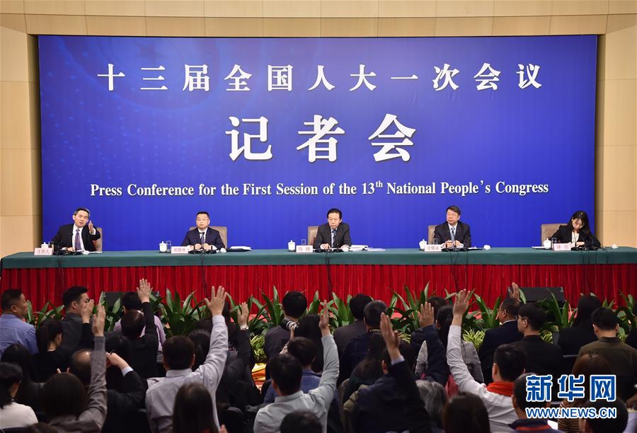 （兩會）（3）財政部部長肖捷等就&ldquo;財稅改革和財政工作&rdquo;答記者問