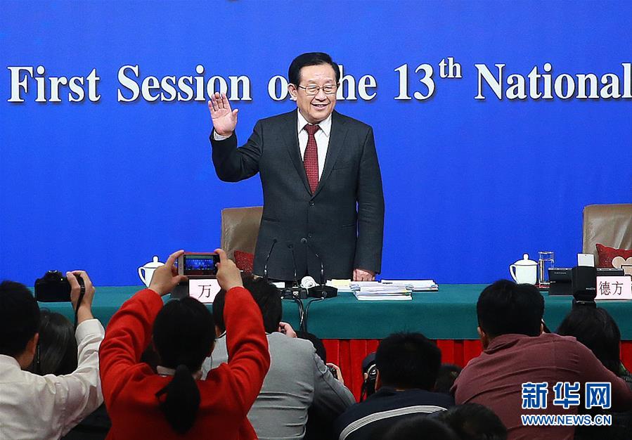 (兩會(huì)·XHDW)(4)科技部部長(zhǎng)萬(wàn)鋼等就“加快建設(shè)創(chuàng)新型國(guó)家”答記者問(wèn)
