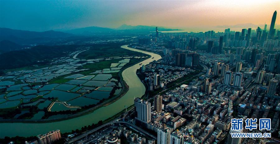 （新華全媒頭條&middot;圖文互動(dòng)）（4）風(fēng)正一帆懸&mdash;&mdash;以習(xí)近平同志為核心的黨中央治國(guó)理政一年間