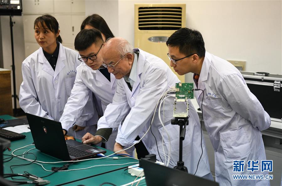 （今日關(guān)注&middot;科技獎(jiǎng)勵(lì)大會(huì)&middot;圖文互動(dòng)）（4）劉永坦：&ldquo;從0到1&rdquo;，他為祖國(guó)海疆雷達(dá)打造&ldquo;火眼金睛&rdquo;