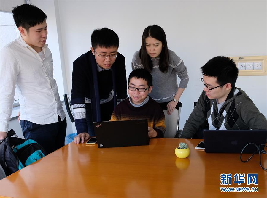 (圖文互動(dòng))(5)平靜而充滿力量——“中國(guó)網(wǎng)事·感動(dòng)2018”年度網(wǎng)絡(luò)人物群像